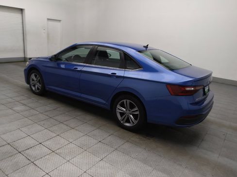 Used 2024 Volkswagen Jetta SE FWD image 3