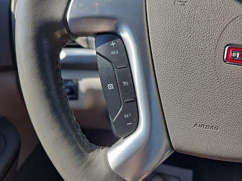 Used 2014 GMC Acadia SLT AWD/4WD image 17