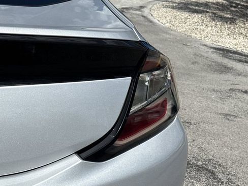 Used 2017 Chevrolet Volt LT w/ Comfort Package FWD image 15