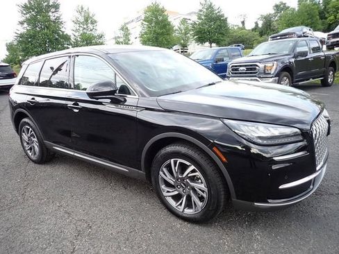 Used 2024 Lincoln Corsair AWD w/ Equipment Group 101A image 10