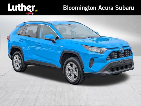 Used 2021 Toyota RAV4 LE AWD/4WD image 1