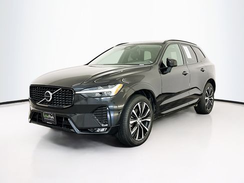 Used 2024 Volvo XC60 B5 Plus image 3