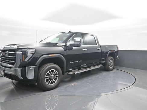 New 2026 GMC Sierra 2500 SLT w/ SLT Premium Package AWD/4WD image 4