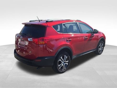 Used 2015 Toyota RAV4 LE w/ Preferred Accessory Package image 4