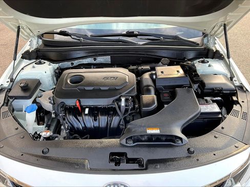 Used 2017 Kia Optima LX FWD image 28