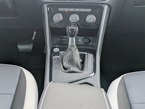 New 2026 Volkswagen Taos S image 21