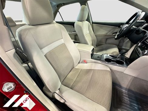 Used 2012 Toyota Camry XLE image 28