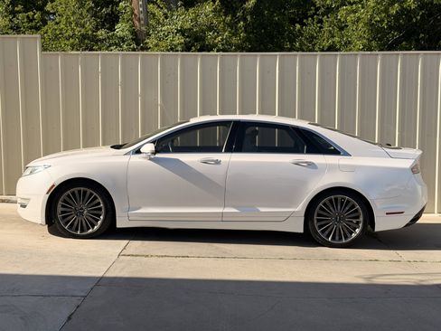Used 2014 Lincoln MKZ AWD image 7