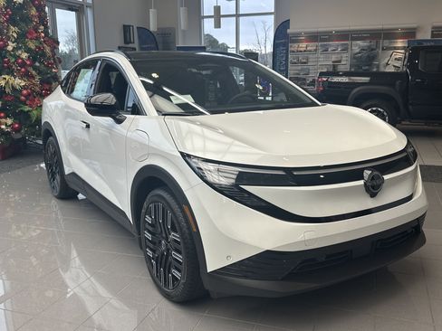 New 2026 Nissan Leaf Platinum+ w/ Cargo Package (Platinum+) image 3