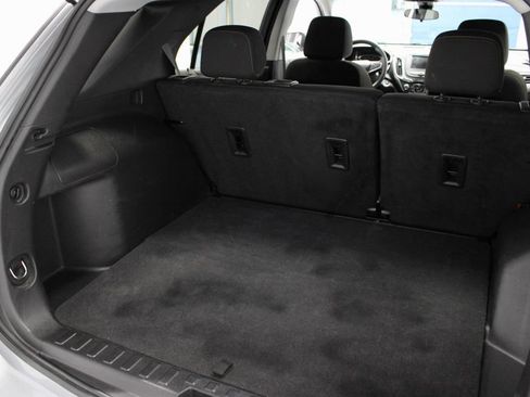 Used 2023 Chevrolet Equinox LT AWD/4WD image 12