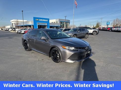 Used 2018 Toyota Camry L image 1