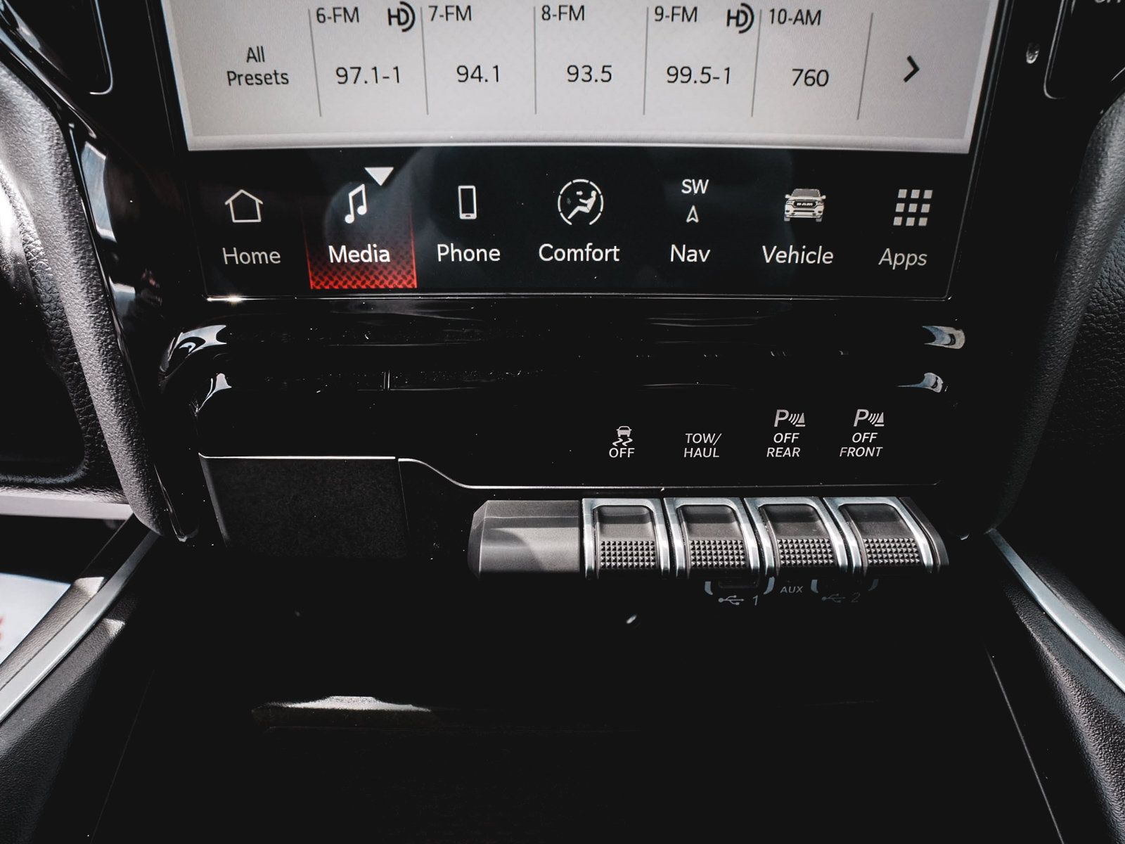 Used 2023 RAM 1500 Big Horn AWD/4WD image 25