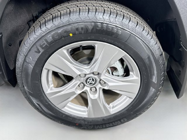 Certified 2023 Toyota RAV4 XLE AWD/4WD image 31