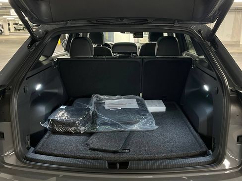 New 2026 Volkswagen Atlas Cross Sport SEL Premium R-Line AWD/4WD image 39