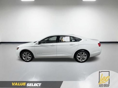 Used 2016 Chevrolet Impala LT w/ Convenience Package FWD image 2