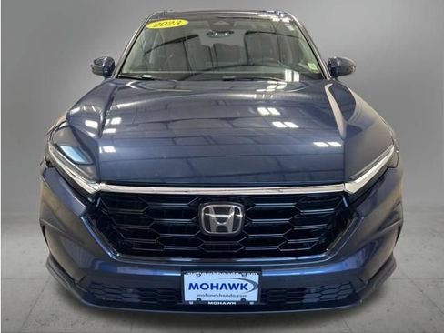 Used 2023 Honda CR-V EX-L image 9