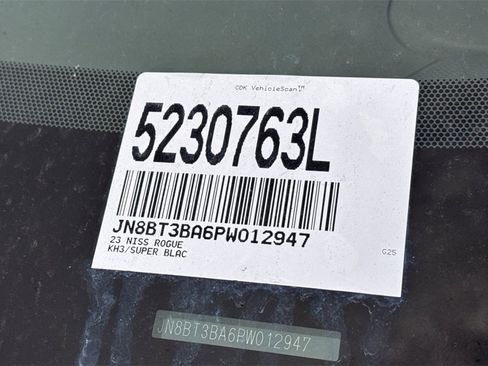 Certified 2023 Nissan Rogue SV w/ SV Premium B Package image 3