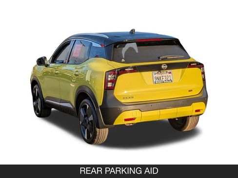 Certified 2025 Nissan Kicks SR FWD image 7