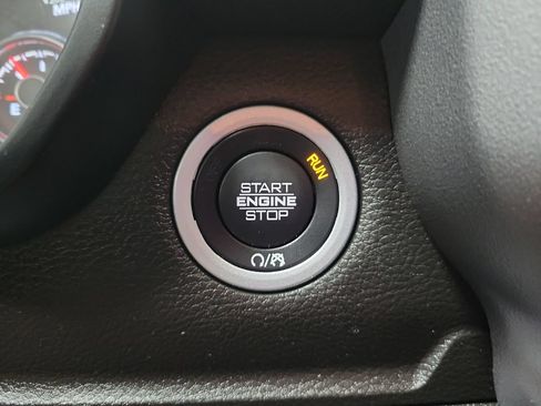 Used 2023 RAM 1500 Big Horn AWD/4WD image 39