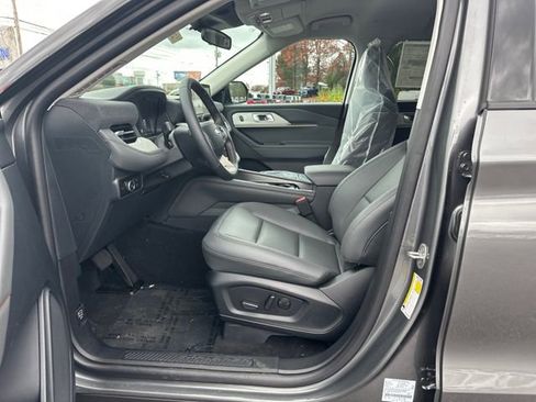 New 2026 Ford Explorer Active w/ Active Comfort Package image 9
