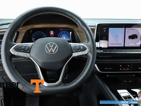 Used 2024 Volkswagen Atlas SE AWD/4WD image 59