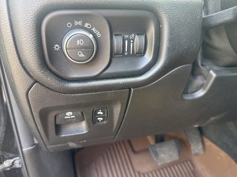 Used 2019 RAM 1500 Big Horn AWD/4WD image 21