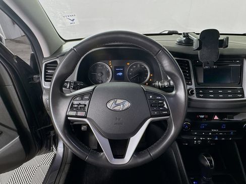 Used 2017 Hyundai Tucson Value AWD/4WD image 13