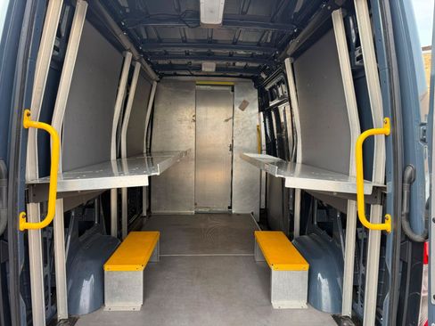 Used 2019 Mercedes-Benz Sprinter 144 image 25