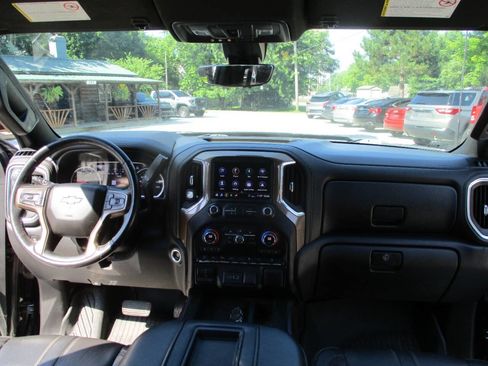 Used 2020 Chevrolet Silverado 2500 High Country w/ Z71 Off-Road Package image 24