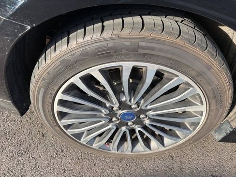 Used 2018 Ford Fusion Titanium image 10