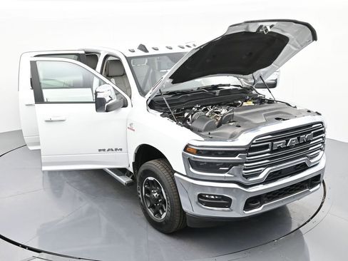 New 2025 RAM 2500 Laramie image 35
