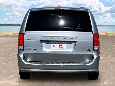 Used 2019 Dodge Grand Caravan SXT FWD image 5