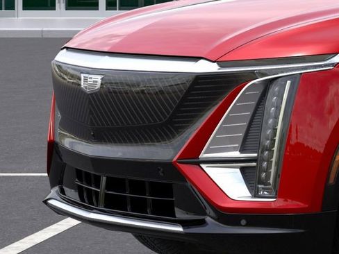 New 2024 Cadillac Lyriq Luxury image 16