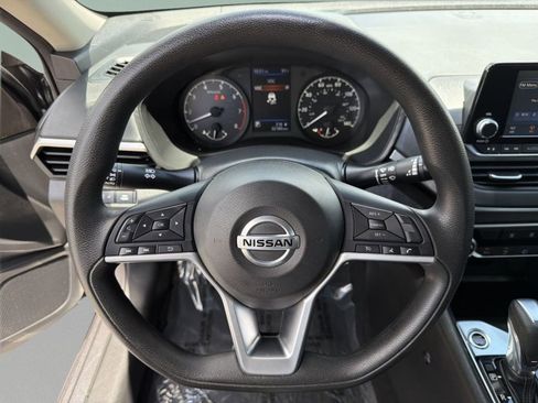 Used 2021 Nissan Altima 2.5 S FWD image 24