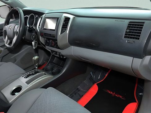 Used 2012 Toyota Tacoma PreRunner w/ TRD Sport Pkg image 20