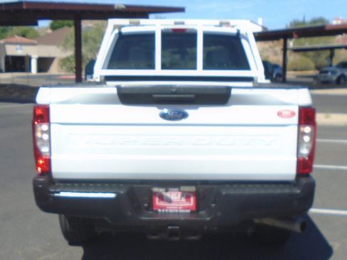 Used 2020 Ford F250 XL w/ Power Equipment Group RWD image 4