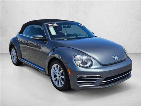 Used 2019 Volkswagen Beetle 2.0T SE FWD image 3