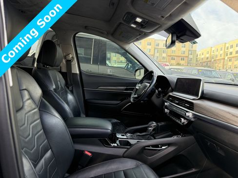 Used 2022 Kia Telluride SX w/ SX Prestige Package image 9