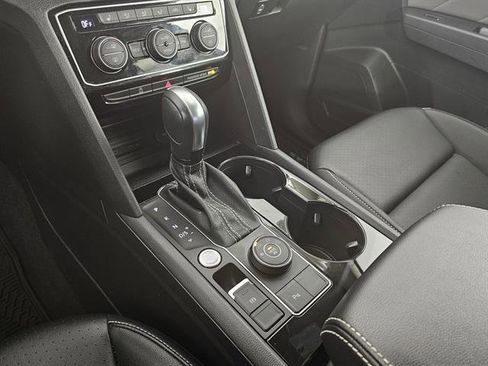 Used 2022 Volkswagen Atlas SE image 41