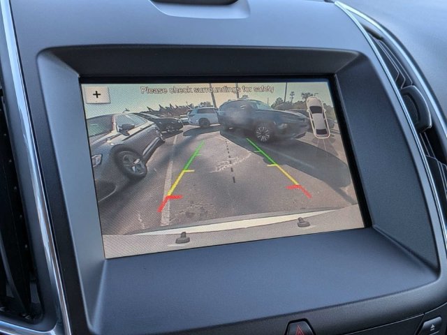 Used 2019 Ford Edge Titanium w/ Class II Trailer Tow Package AWD/4WD image 22
