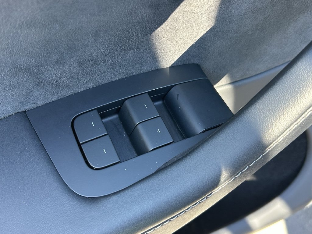 Used 2023 Tesla Model Y AWD image 23