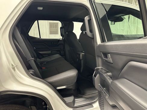 Used 2025 Toyota 4Runner SR5 AWD/4WD image 49