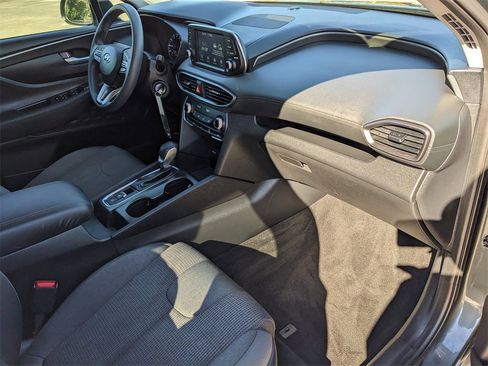 Used 2020 Hyundai Santa Fe SE image 14