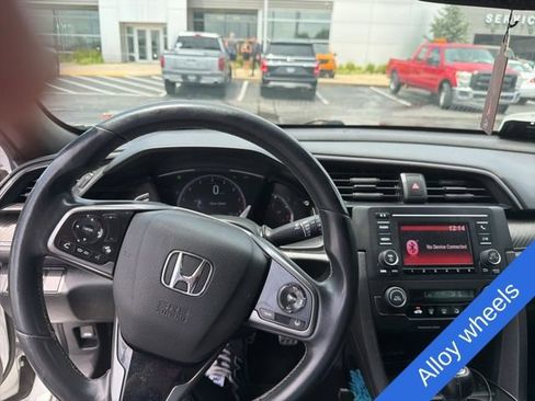 Used 2019 Honda Civic Sport image 11