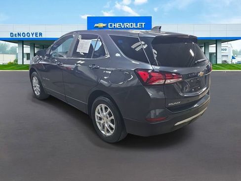 Used 2022 Chevrolet Equinox LT image 11