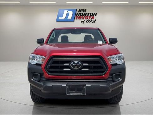 Used 2022 Toyota Tacoma SR RWD image 2