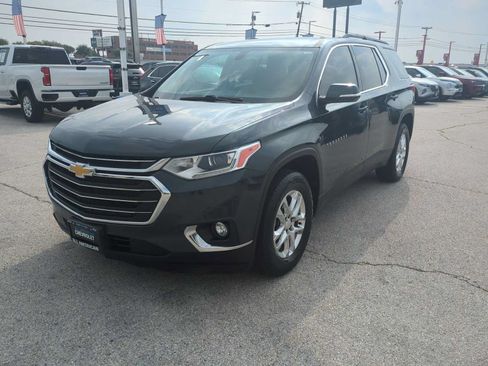 Used 2020 Chevrolet Traverse LT FWD image 4