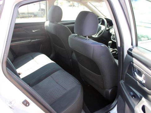 Used 2016 Nissan Altima 2.5 S w/ Power Driver Seat Package FWD image 13