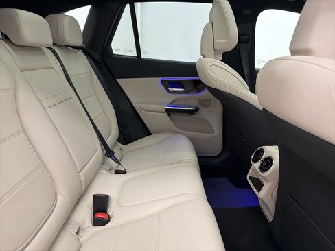 New 2026 Mercedes-Benz GLC 300 image 27