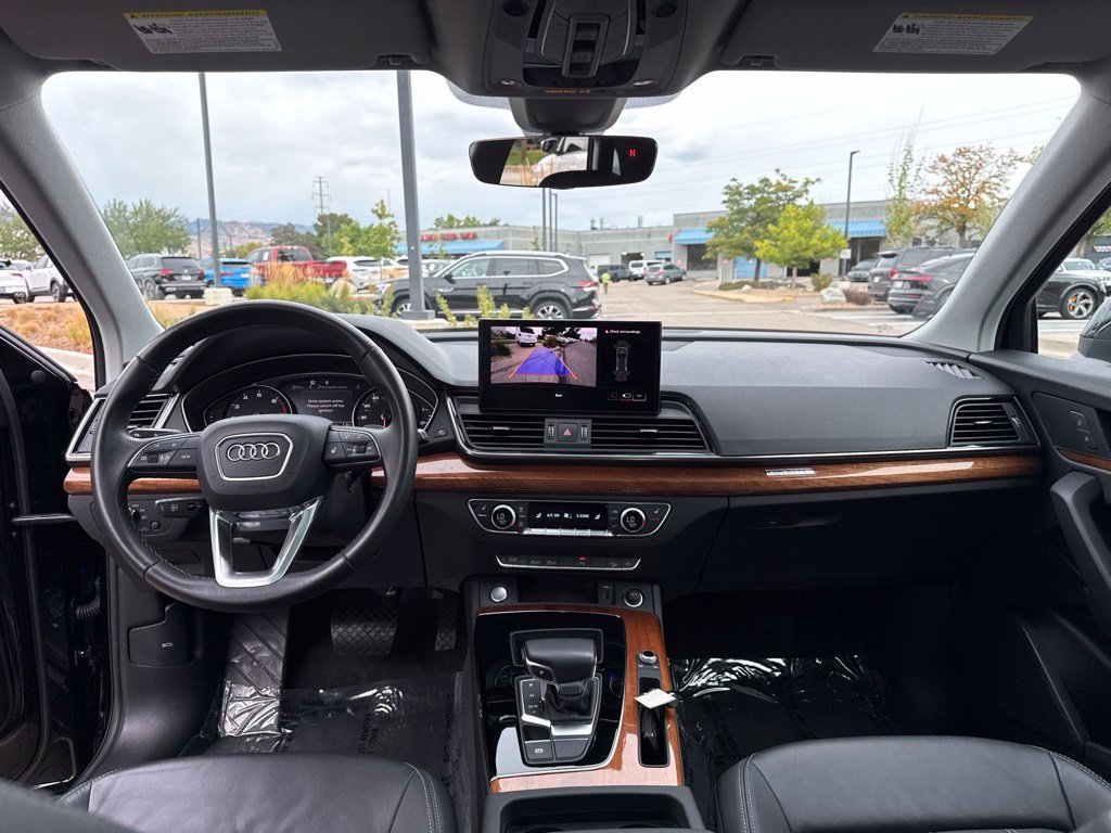 Used 2023 Audi Q5 2.0T Premium w/ Convenience Package AWD/4WD image 12